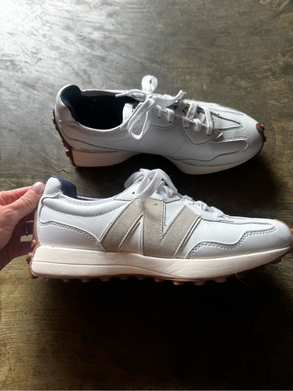 New Balance White 327 Golf shoes 8.5 women